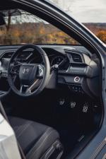Honda Civic Sport Hatchback 2017 года (UK)